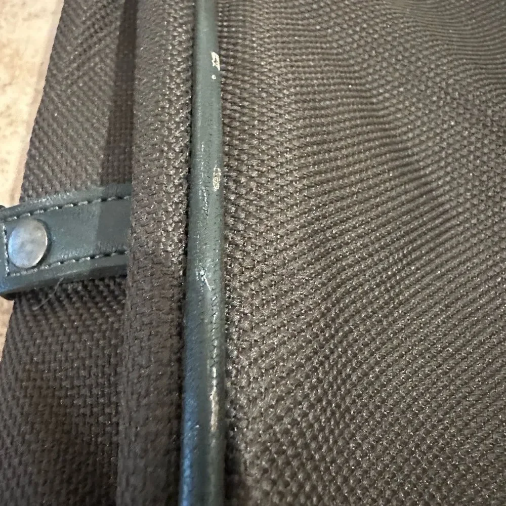Vtg Geonardi Dark Green CANVAS Fold Out Carrier GARMENT BAG SUITCASE 44”x24”